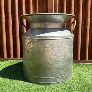 Apropos Home collection Galvanized Milk looking Can